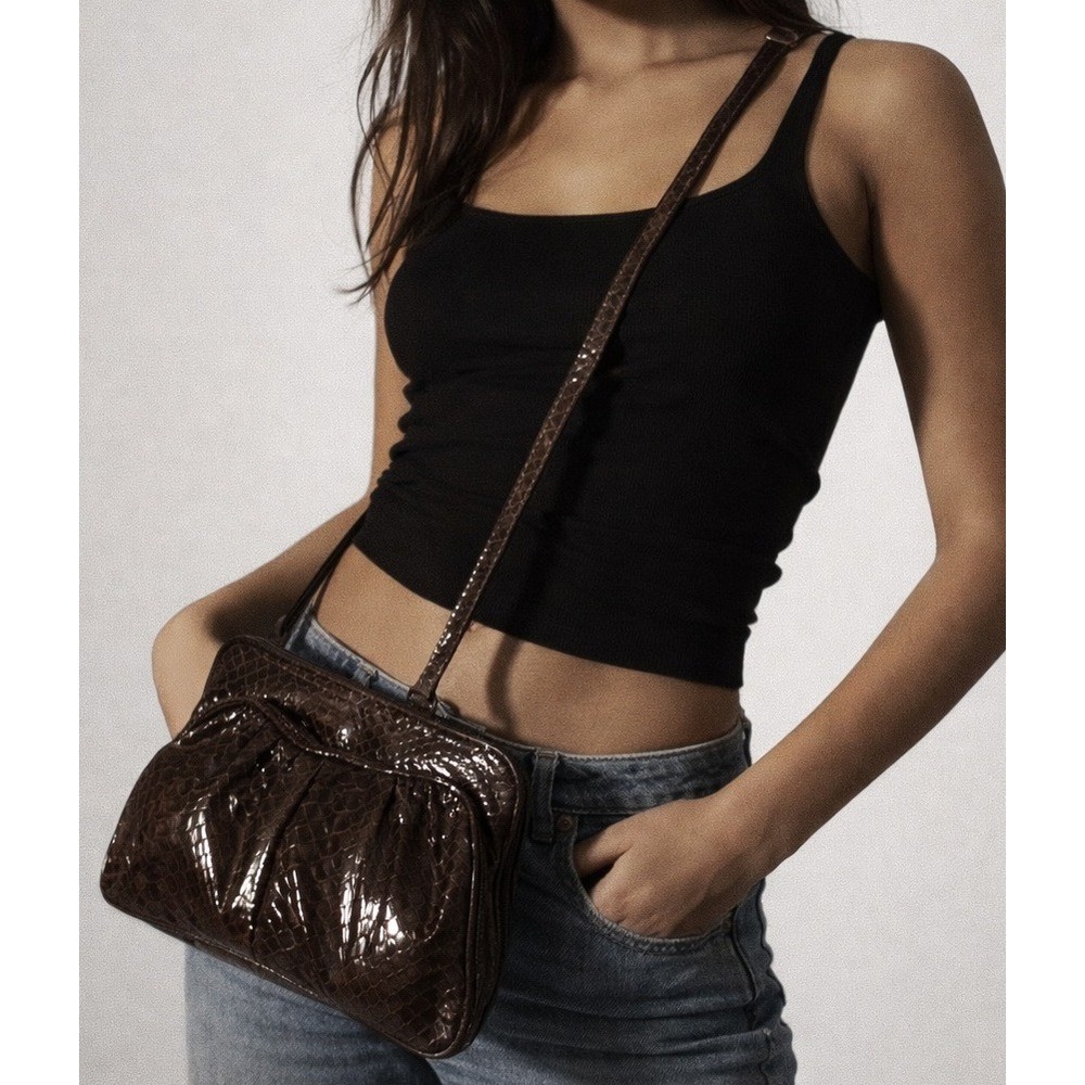 VTG Y2K Brown Snakeskin Patent Crossbody Bag Glossy Faux Leather Shoulder Purse